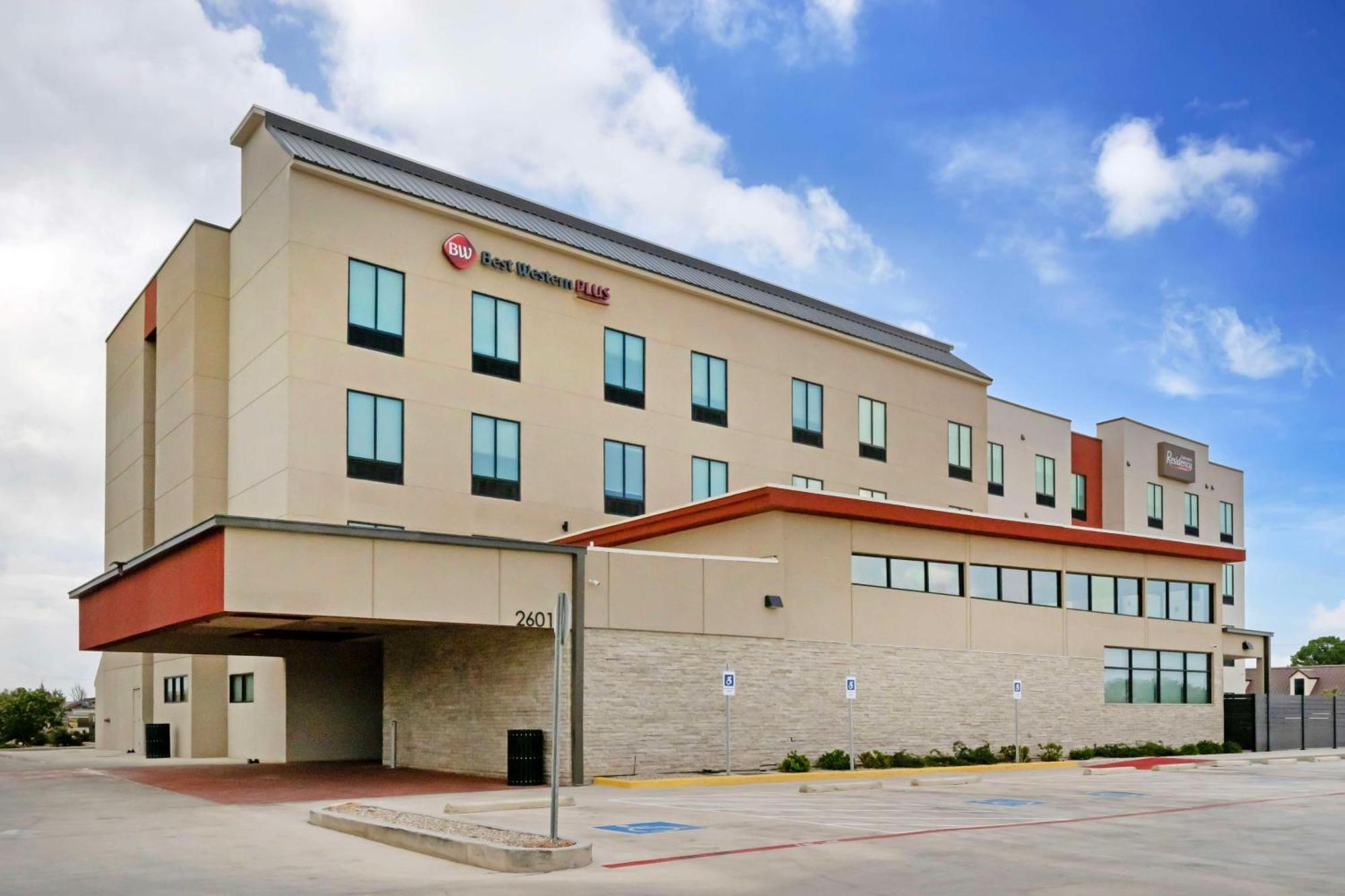 Western Executive Residency 3*