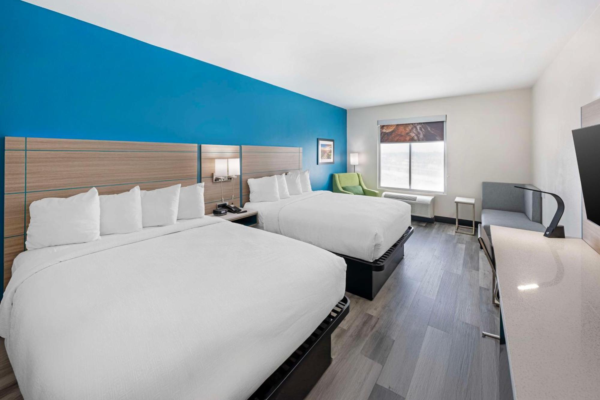 Western Executive Residency Hotel 3*